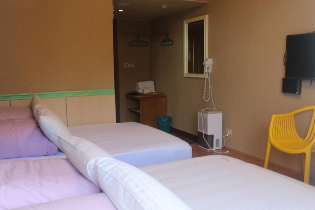 Wankou Hotel Жонгженг Екстериор снимка